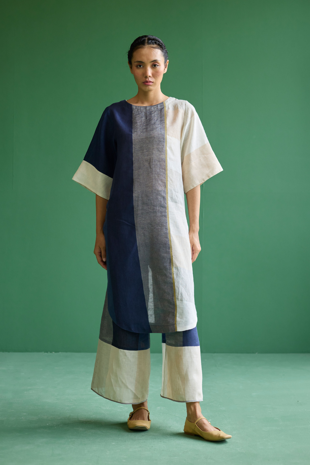 Risa Color-Blocked Kurta Set
 - Navy