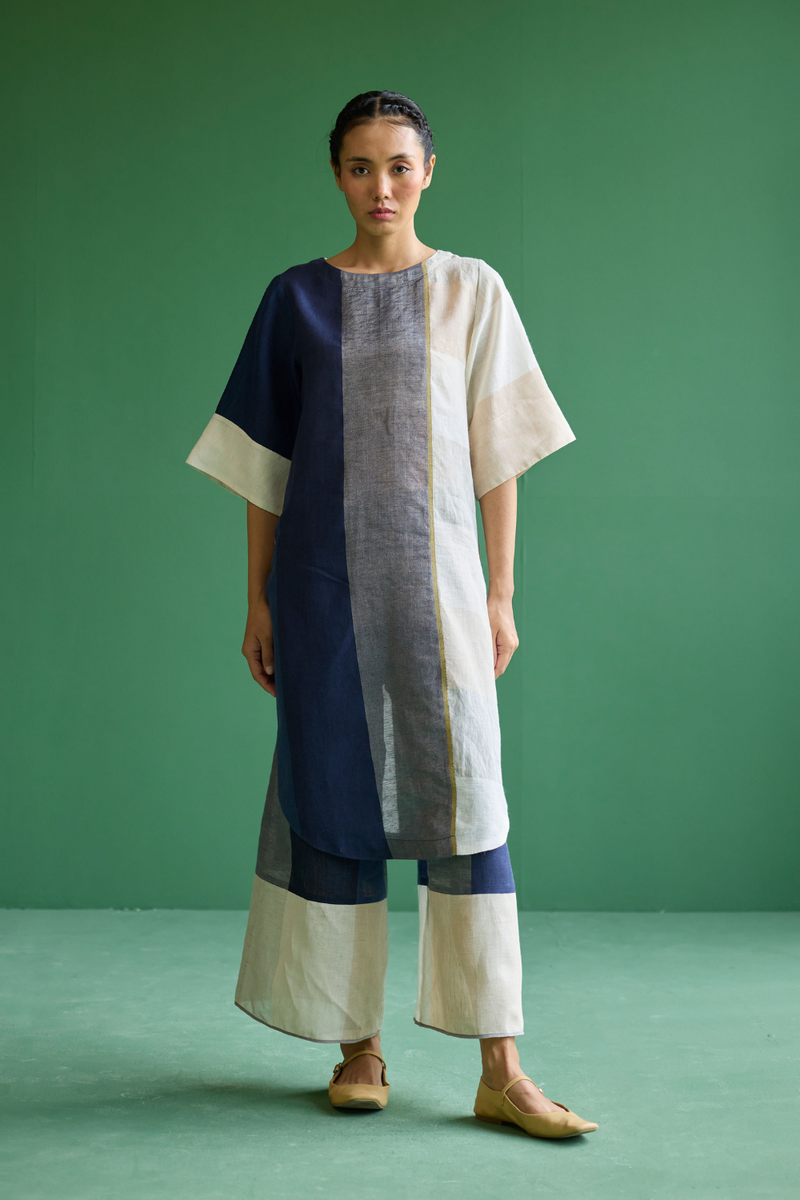 Risa Color-Blocked Linen Kurta - Navy linen by Manan in navy color for women Worldwide