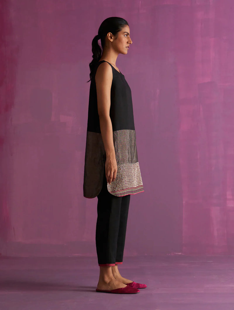 Irum Hand-Embroidered Sleeveless Kurta - Black linen by Manan in black color for women Worldwide