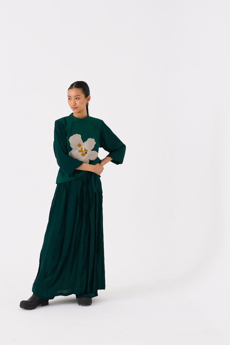 FLORAL APPLIQUE TOP-DARK GREEN poplin by THREE in green color for women Worldwide