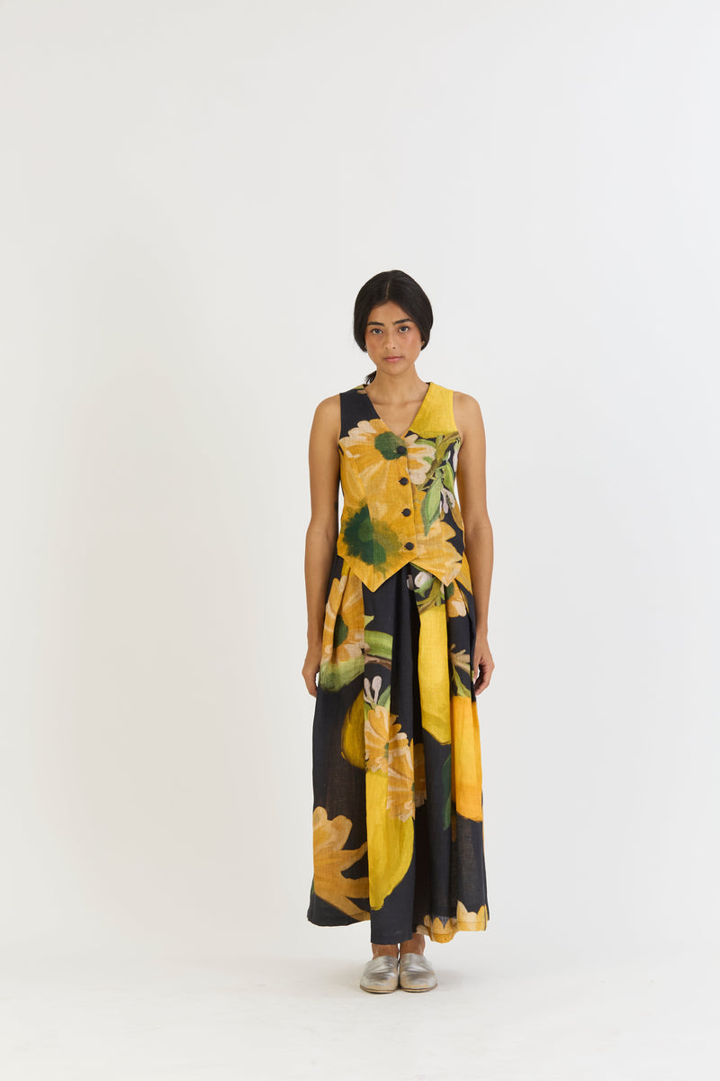 POMELLO WAISTCOAT AND BOX PLEAT SKIRT SET by Yam in yellow color for women Worldwide