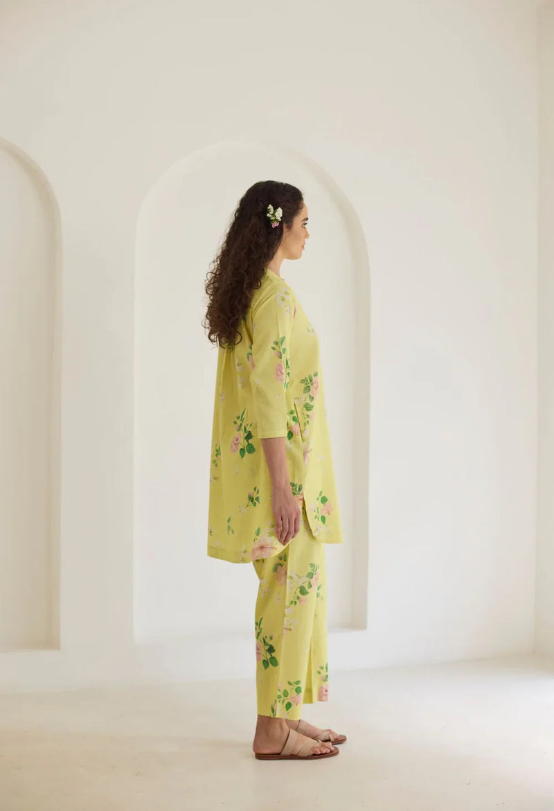 Yellow Hibiscus Short Kurta Set cotton by Nadiya Paar in yellow color for women Worldwide