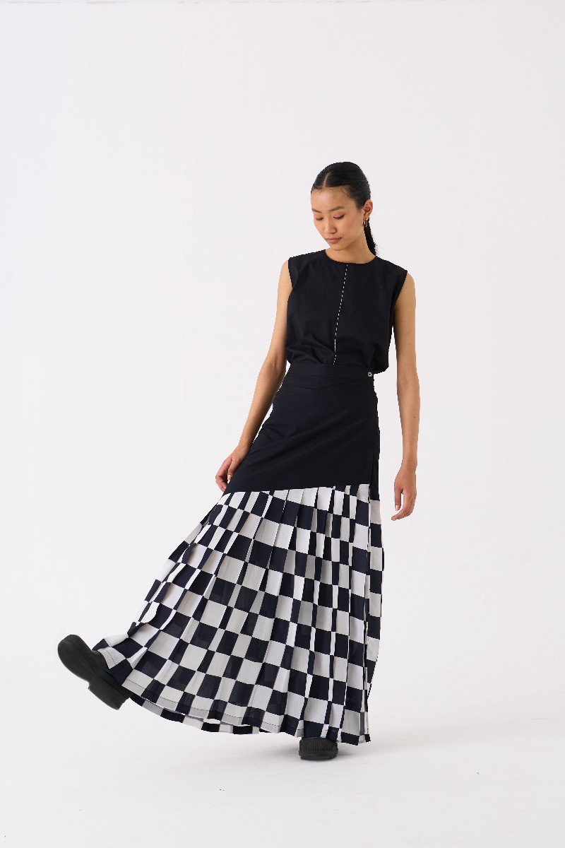 CHECKERED SKIRT CO-ORD 
(SET OF 2)-
BLACK poplin by THREE in black color for women Worldwide