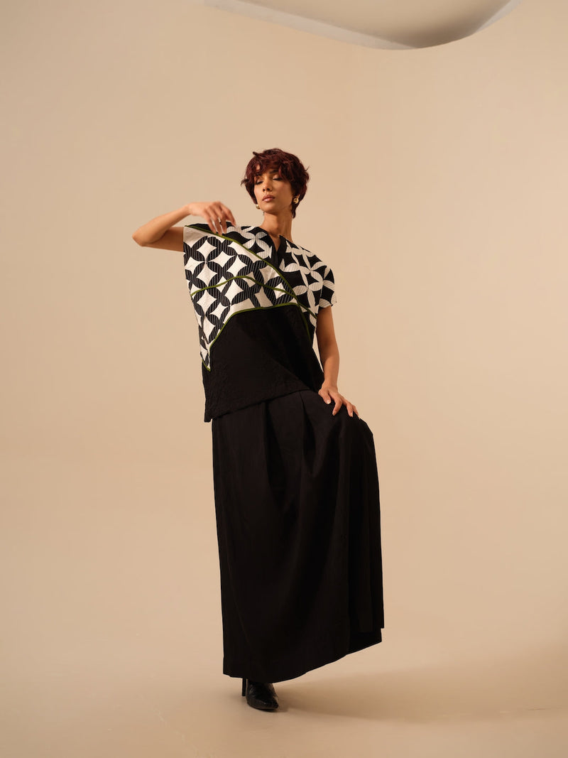 Mist Skirt-Black crushed silk skirts by Stoique in black for women Worldwide