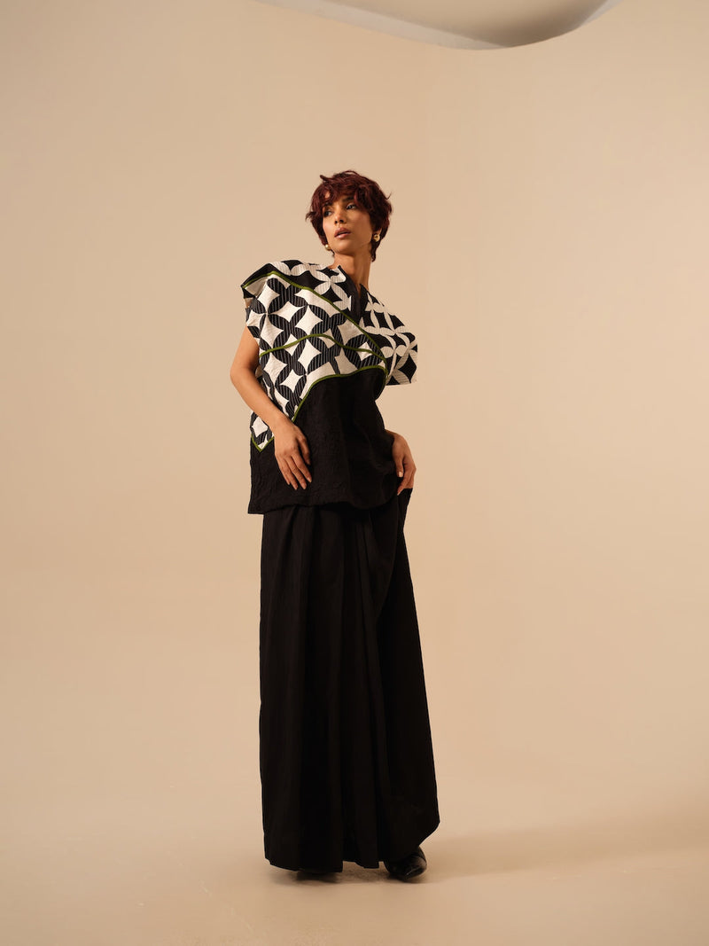 Mist Skirt-Black crushed silk skirts by Stoique in black for women Worldwide