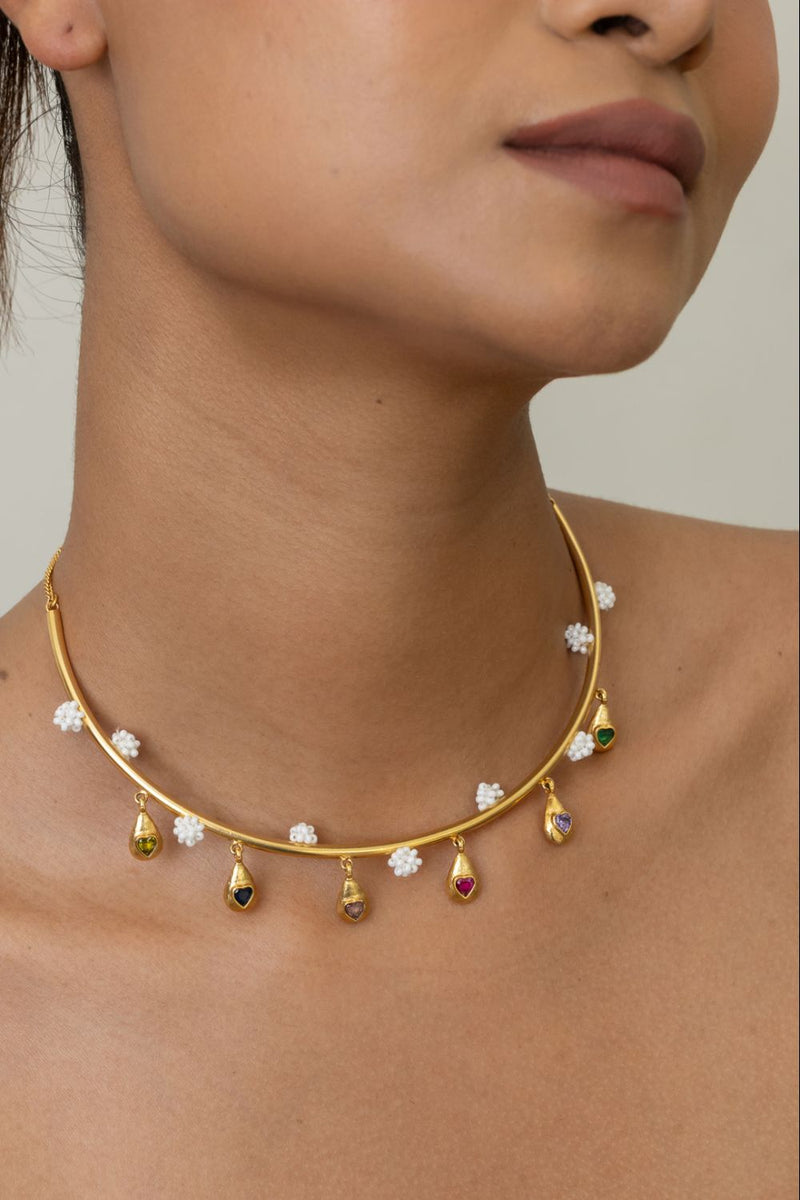 AN32G Dripping Flavours Hasli 18k gold plated on brass neckpiece by Aarjavee for women Worldwide