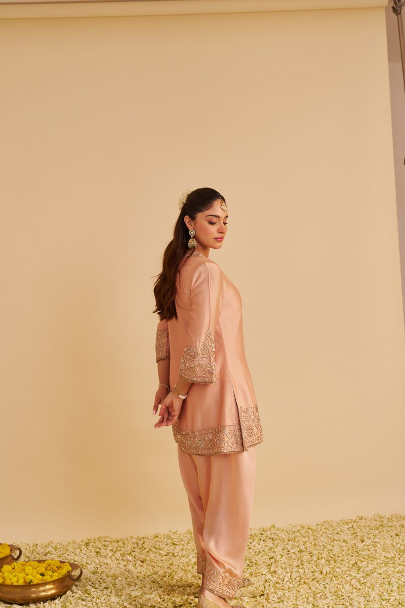 Areeba - Dabka Zardozi Embroidered Pure Banarasi Off Rose Short Kurta & Salwar with Dupatta satin by SHEETAL BATRA for women Worldwide