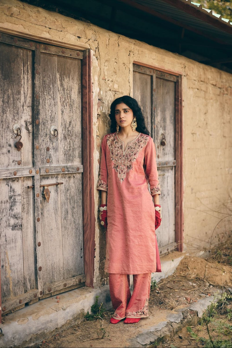 ARUNA & KAVYA KURTA & PANT tissue by Rashika Mittal in red color for women Worldwide