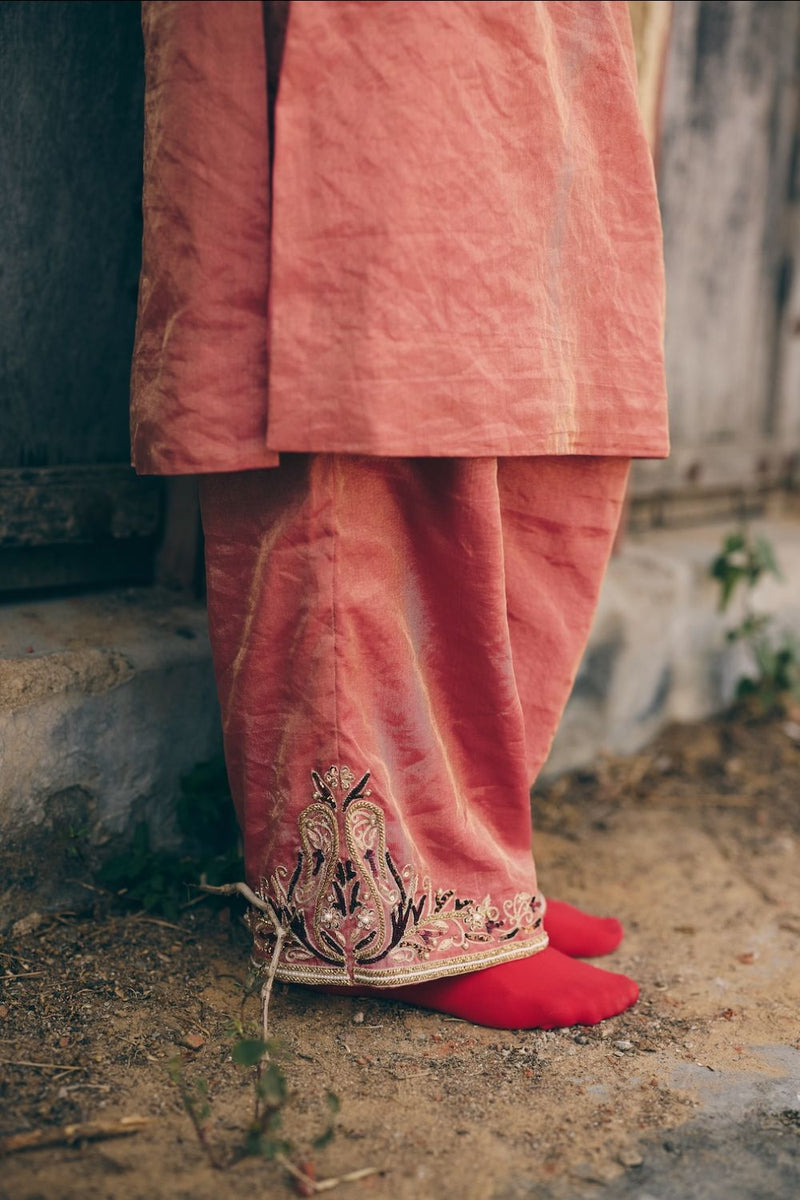 ARUNA & KAVYA KURTA & PANT tissue by Rashika Mittal in red color for women Worldwide
