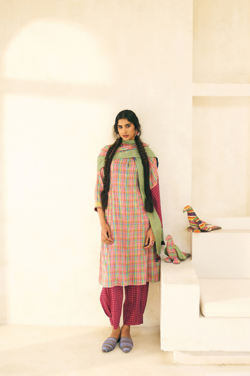 Aura Stole cotton by SWATTI KAPOOR in green color for women Worldwide