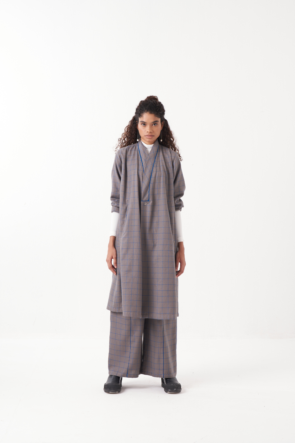 WRAP COLLAR EMB. CHECK CO-ORD (SET OF 2)-GREY CHECK