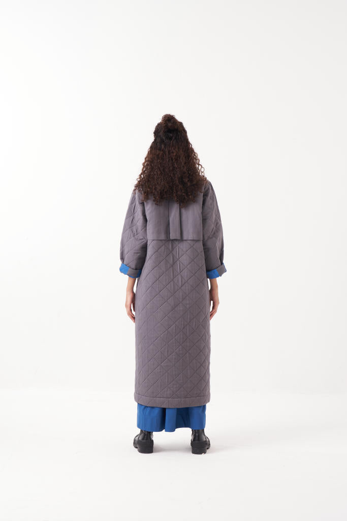 GREY LONG QUILTED JACKET CO-ORD (SET OF 2)-GREY
& ELECTRIC BLUE by THREE in grey color for women Worldwide