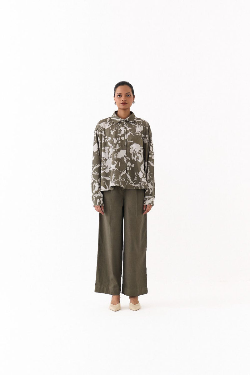 FLORAL WIDE HEM SHIRT CO ORD
(SET OF 2)-OLIVE FLORAL twill by THREE in olive color for women Worldwide
