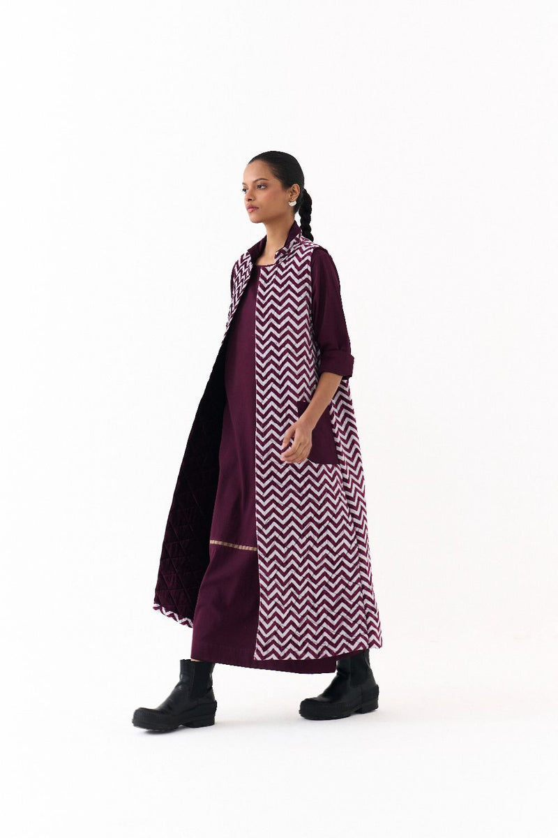BACK PLEAT JACKET-WINE twill by THREE for women Worldwide