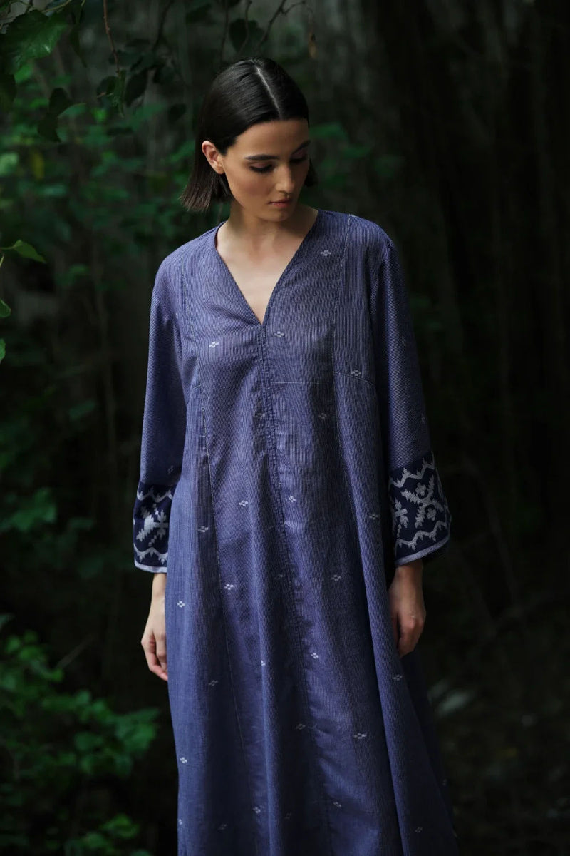 Aab e Rawan’ indigo blue Bengal muslin Jamdani tunic cotton jamdani kurta/kurta set by Malika Mathur in indigo for women Worldwide