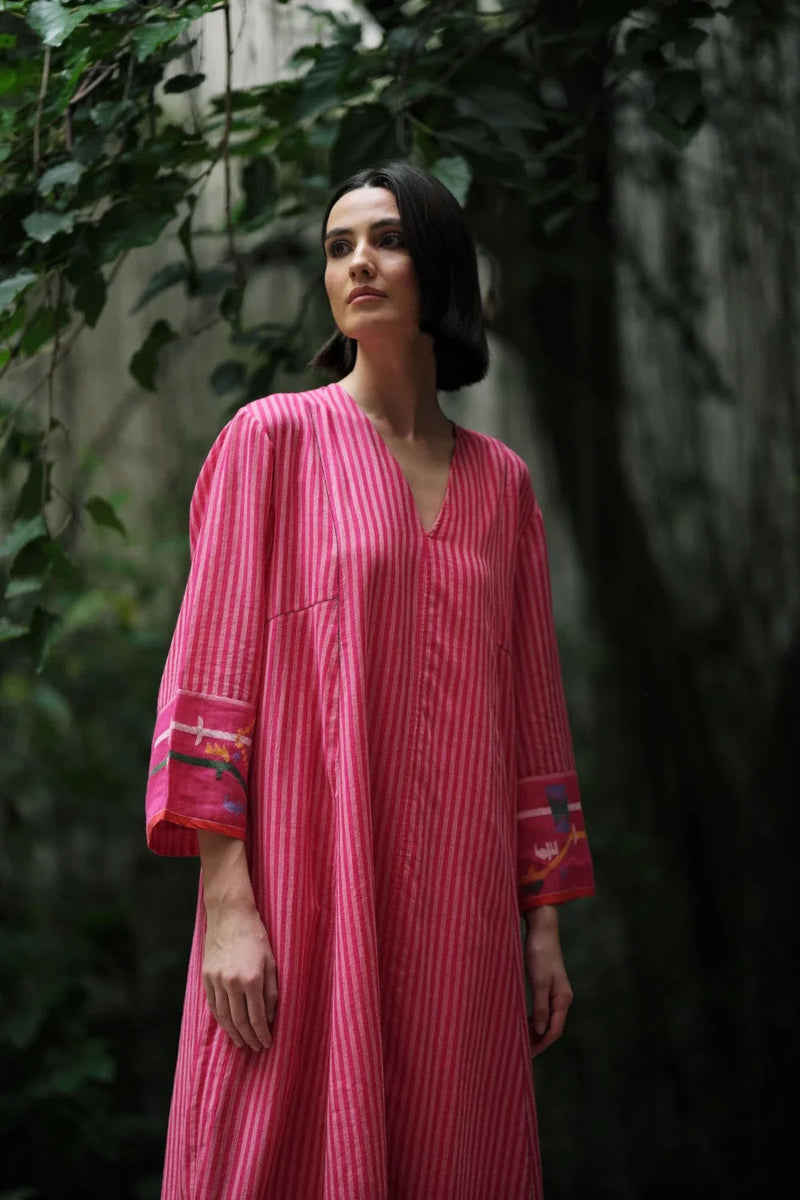 Aab e Rawan’ rani pink Bengal muslin Jamdani tunic cotton jamdani kurta/kurta set by Malika Mathur in pink for women Worldwide