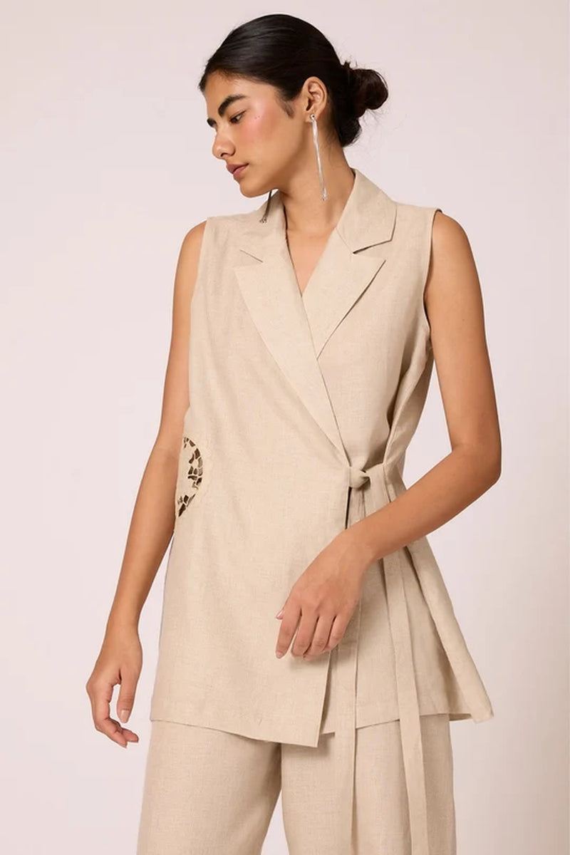 Agapi Top 100% linen top/shirt by The Summer House in beige for women Worldwide