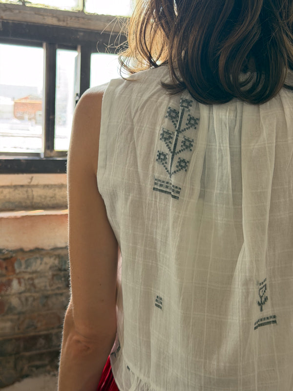 Alice Top-White Jamdani cotton jamdani top/shirt by World of Crow in white for women Worldwide