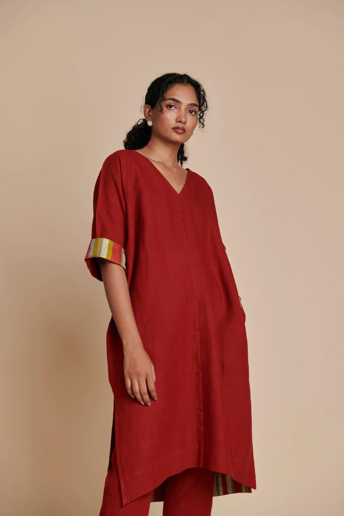 Anaar Linen Dolman Kurta Set linen by Saphed in red color for women Worldwide