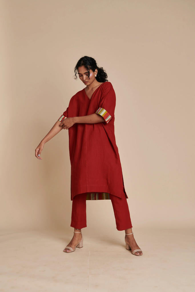 Anaar Linen Dolman Kurta Set linen by Saphed in red color for women Worldwide