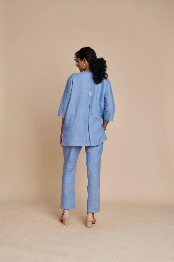 Ashwem Linen Short Kurta linen by Saphed in blue color for women Worldwide