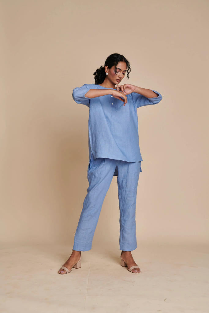 Ashwem Linen Short Kurta linen by Saphed in blue color for women Worldwide
