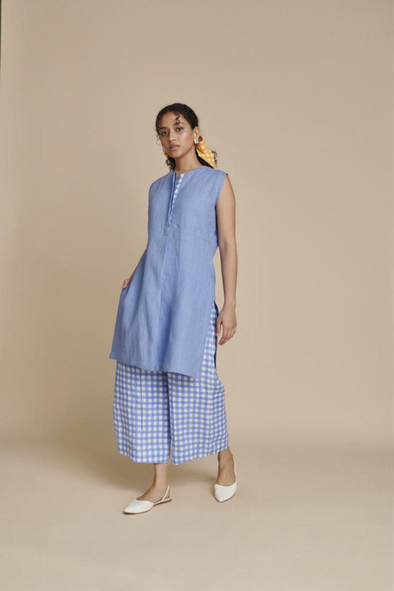 Ashwem Linen Sleeveless Kurta Set linen by Saphed in blue color for women Worldwide