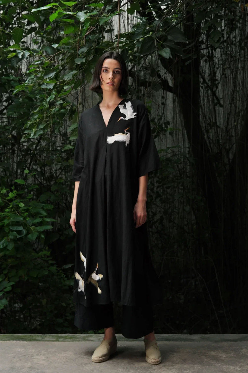 Avis' black kaftan dress muslin kurta/kurta set by Malika Mathur in black for women Worldwide
