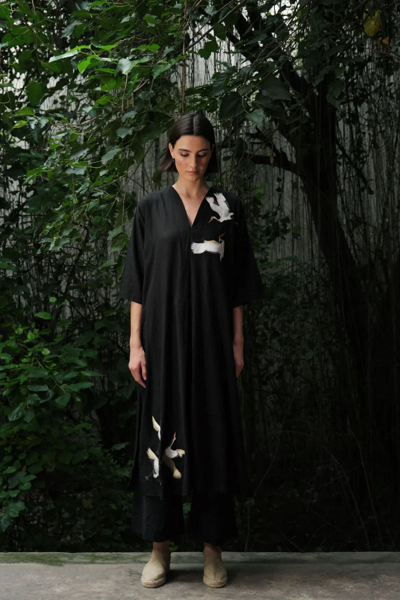 Avis' black kaftan dress muslin kurta/kurta set by Malika Mathur in black for women Worldwide