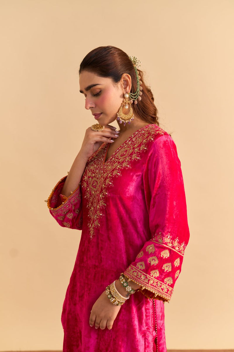 Aynaz - Hotpink Kurta with Salwar and Dupatta by SHEETAL BATRA for women Worldwide