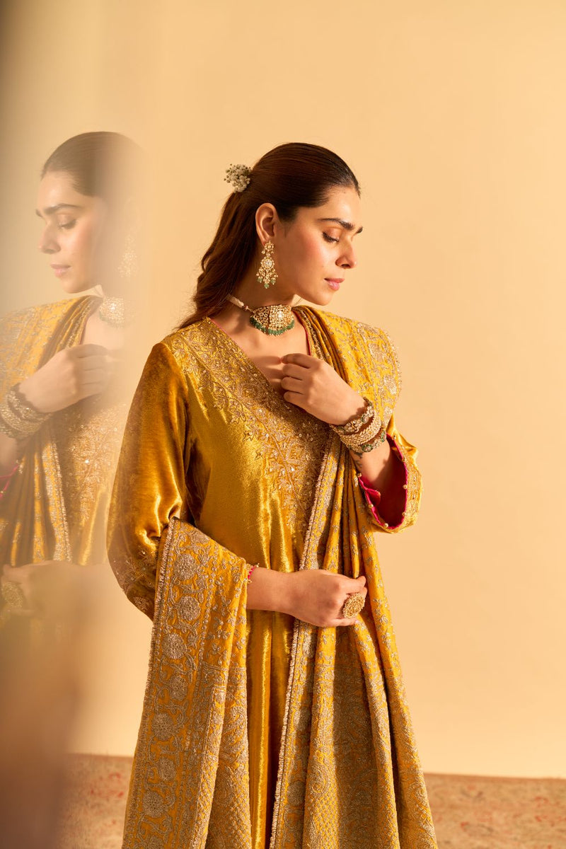 Aynaz - Mustard Kurta with Salwar and Dupatta by SHEETAL BATRA for women Worldwide