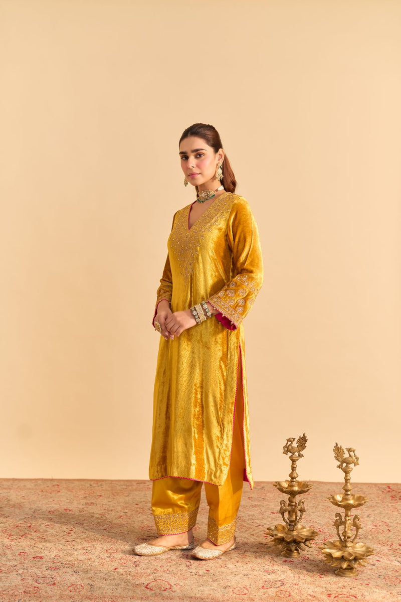 Aynaz - Mustard Kurta with Salwar and Dupatta by SHEETAL BATRA for women Worldwide