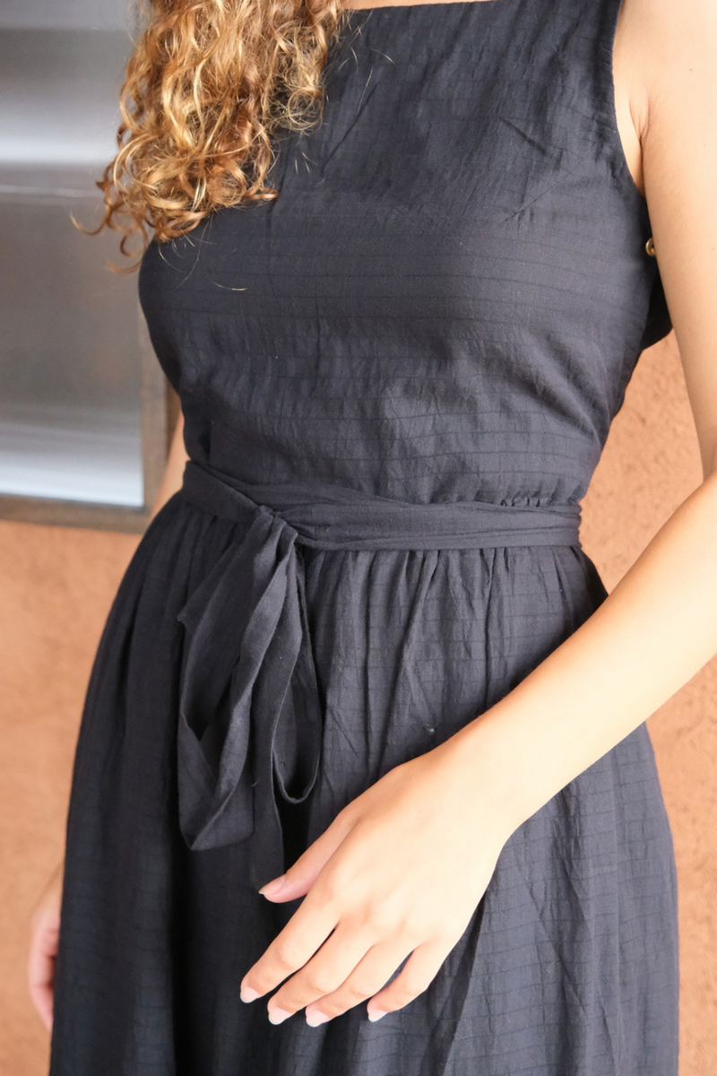 The Classic Hitch Dress cotton by World of Crow in black color for women Worldwide