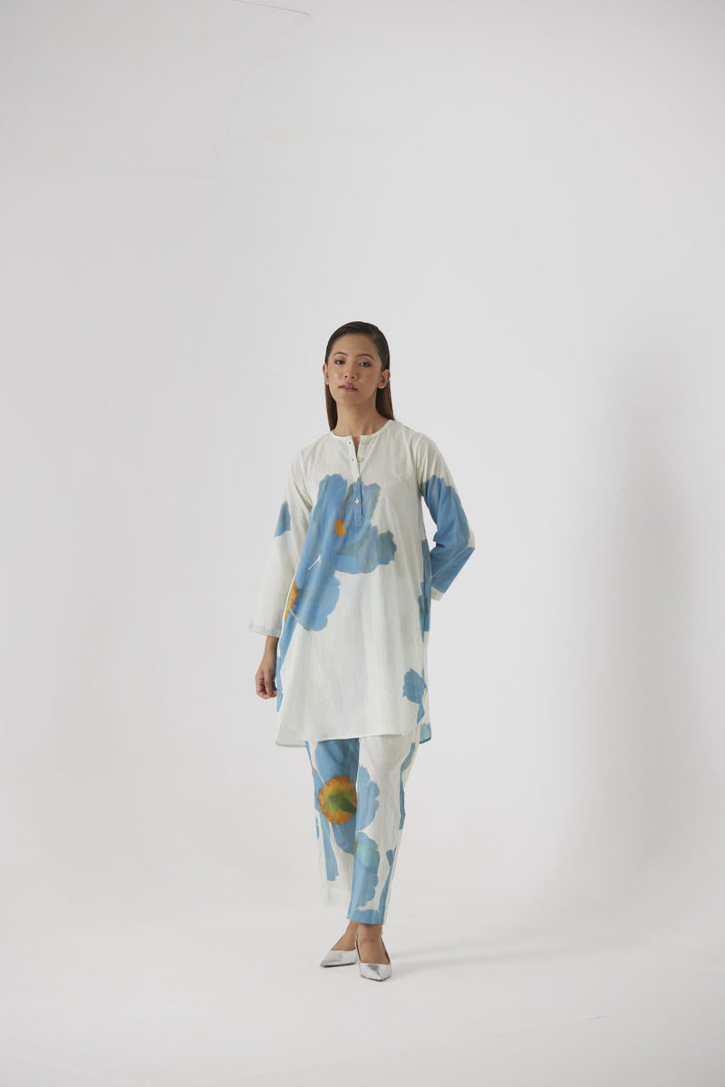 BLUE POPPIES SHORT KURTA SET cotton by Yam in white color for women Worldwide