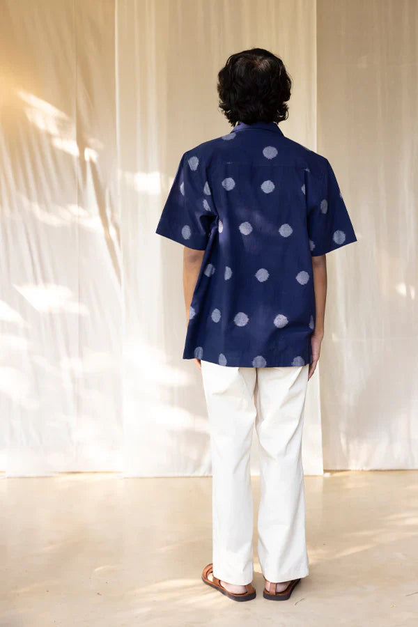 BOKEH BOXY RESORT SHIRT 100% cotton by Translate Men in blue color for men Worldwide