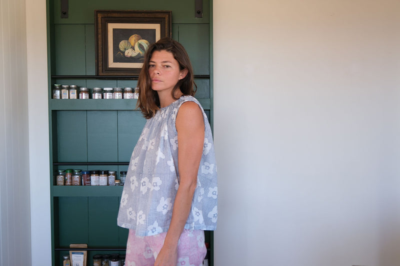 Berkeley Bloom Top hand block printed cotton. top/shirt by World of Crow in navy for women Worldwide
