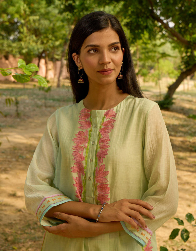 Bulbul Kurta Set-Light Green silk by Priti Prashant in green color for women Worldwide