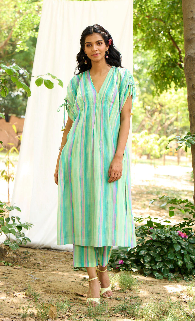 Hummingbird Kurta Set-Turquoise silk by Priti Prashant for women Worldwide