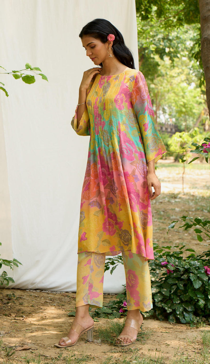 Goraiya Kurta Set mul by Priti Prashant in multi color for women Worldwide