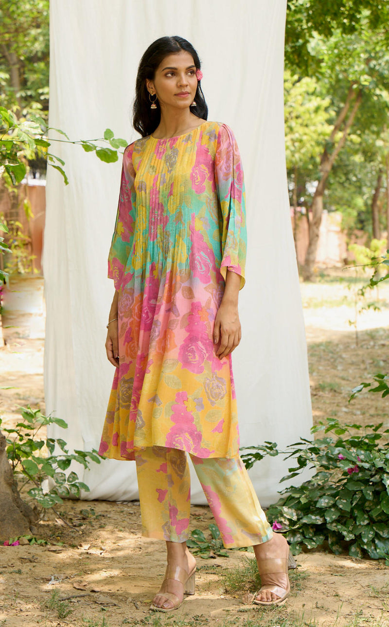 Goraiya Kurta Set mul by Priti Prashant in multi color for women Worldwide