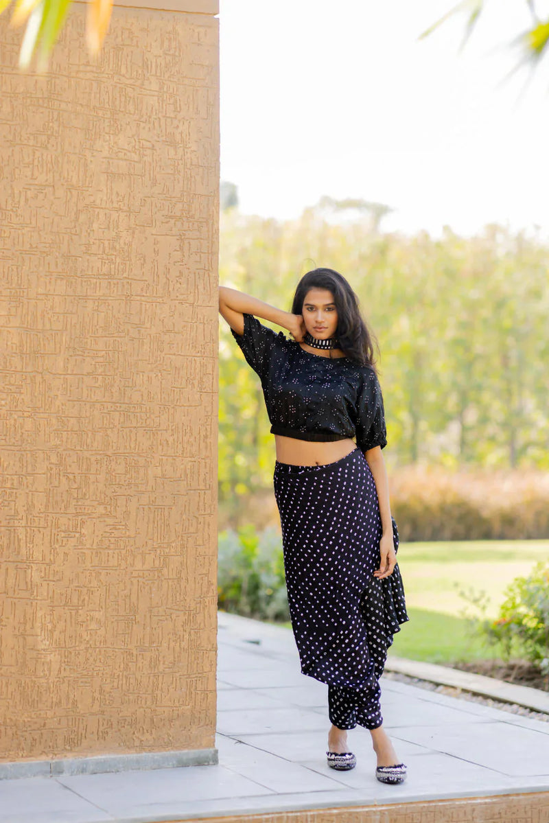 CROP TOP ELAS-BLACK silk by Dyelogue in black color for women Worldwide