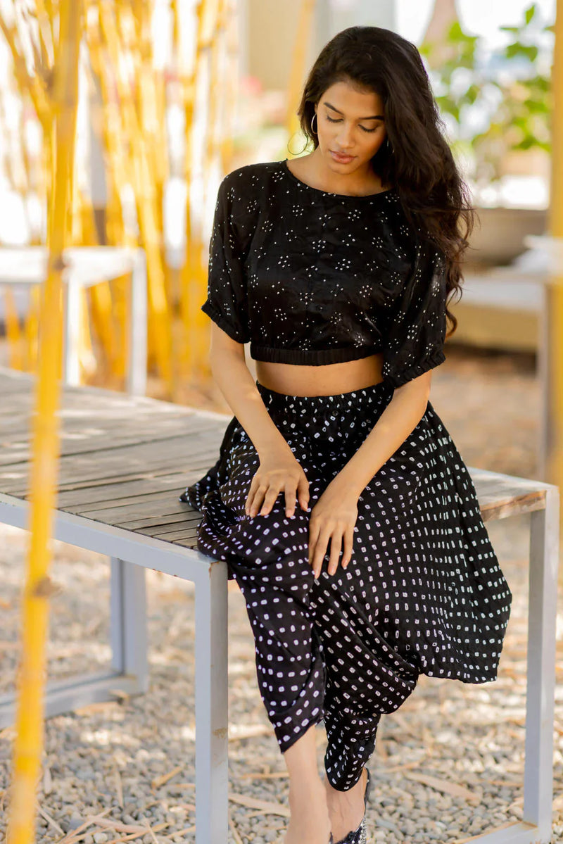 CROP TOP ELAS-BLACK silk by Dyelogue in black color for women Worldwide