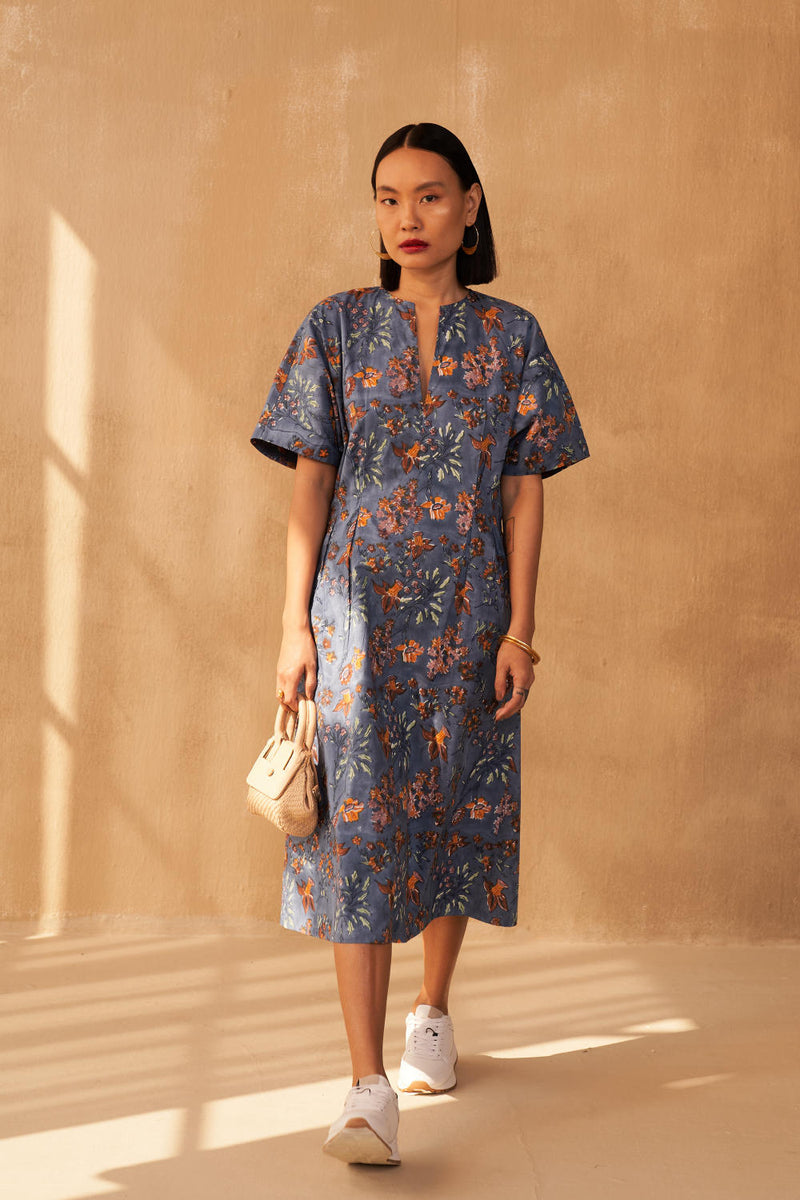 Blue Fields Organic Cotton Midi Dress poplin by SUI in navy color for women Worldwide