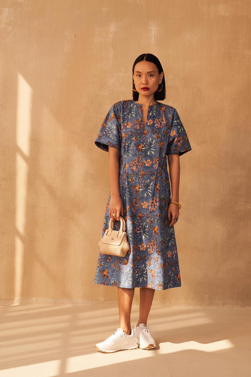 Blue Fields Organic Cotton Midi Dress poplin by SUI in navy color for women Worldwide