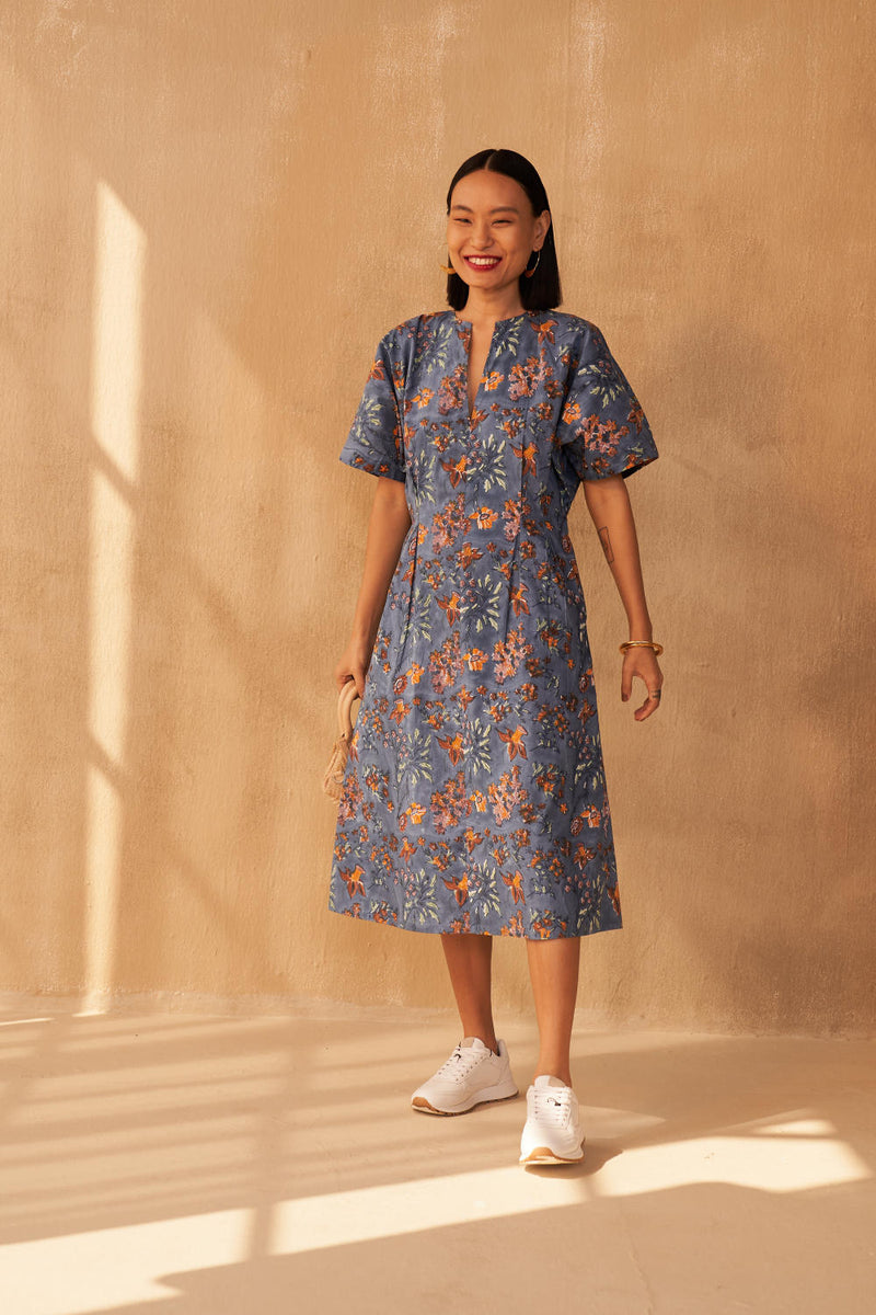Blue Fields Organic Cotton Midi Dress poplin by SUI in navy color for women Worldwide