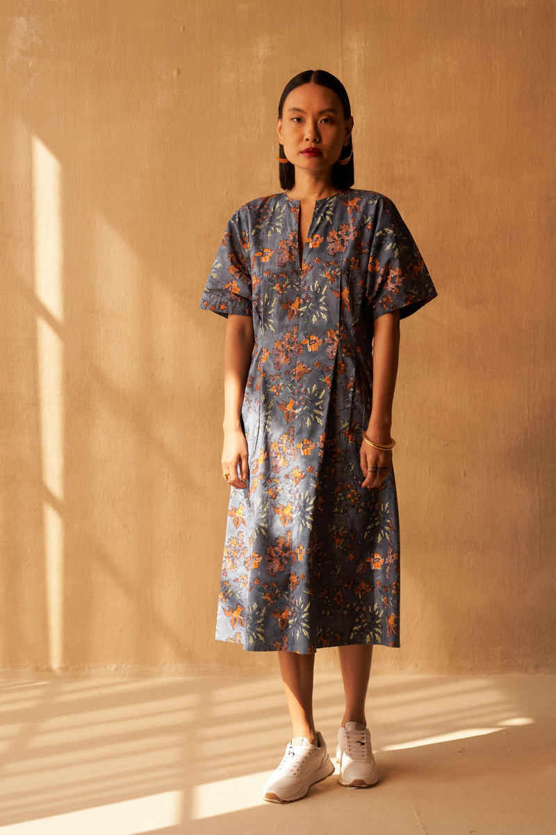 Blue Fields Organic Cotton Midi Dress poplin by SUI in navy color for women Worldwide