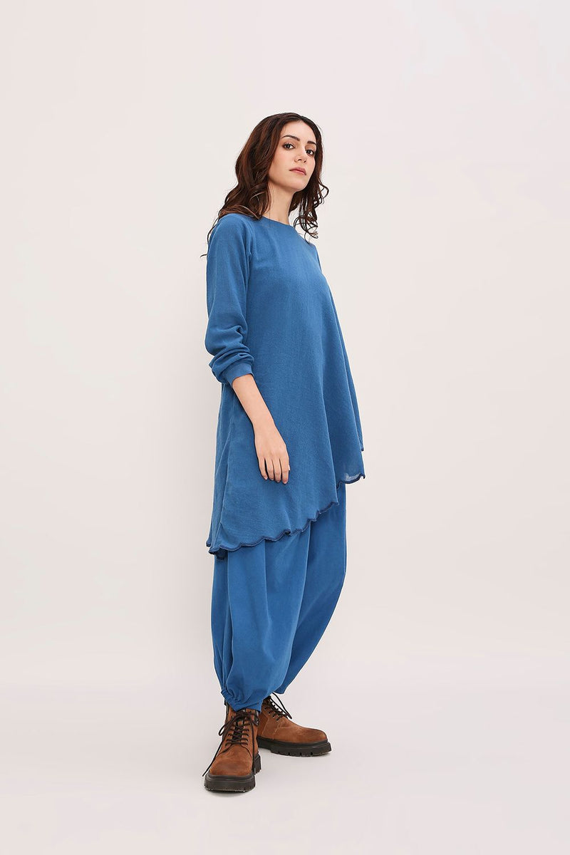 Blue Ribbed Scallop Tunic Set (2 PCS) cotton by Mati in blue color for women Worldwide