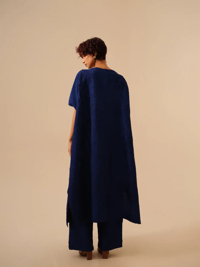 Brook Tunic-Electric Blue crushed silk kaftans and tunics by Stoique in blue for women Worldwide