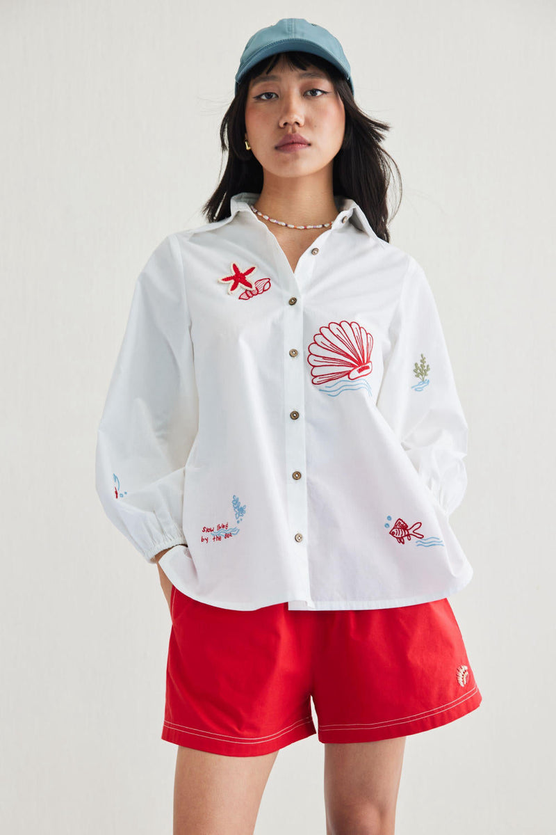 By The Sea Organic Cotton Classic Shirt poplin by SUI in white color for women Worldwide