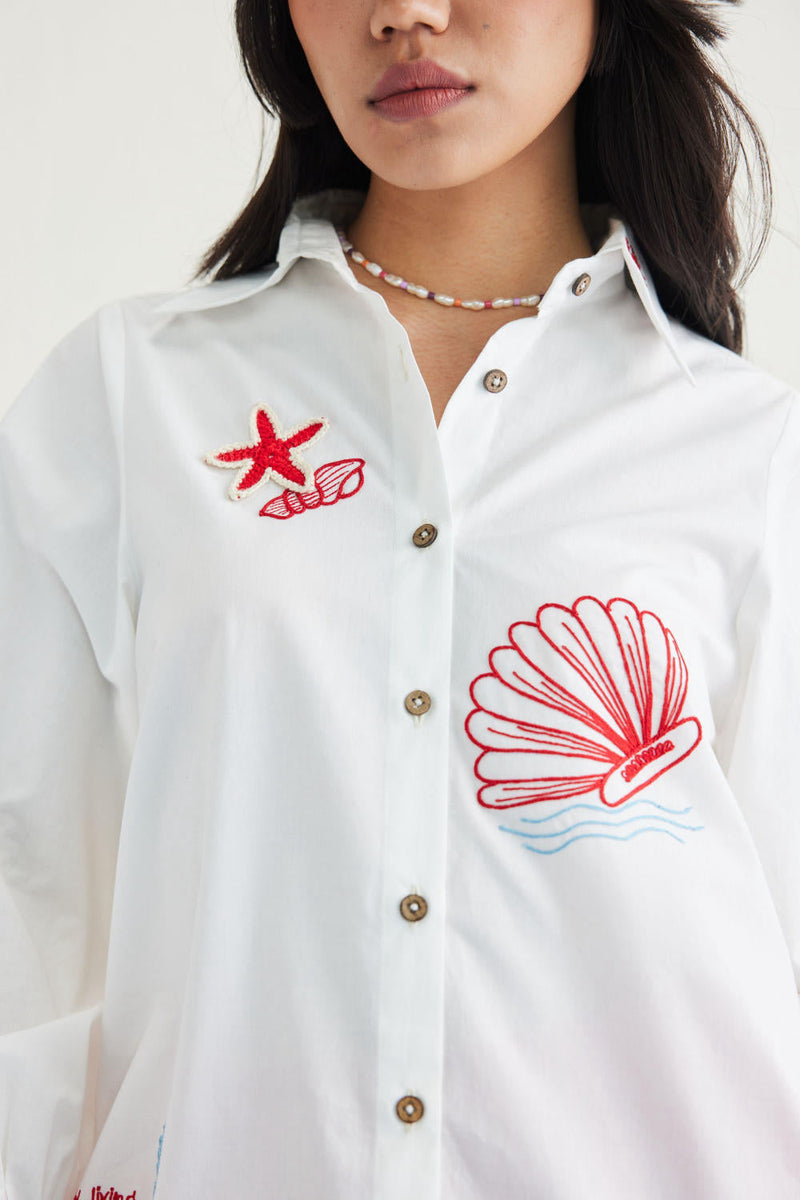 By The Sea Organic Cotton Classic Shirt poplin by SUI in white color for women Worldwide